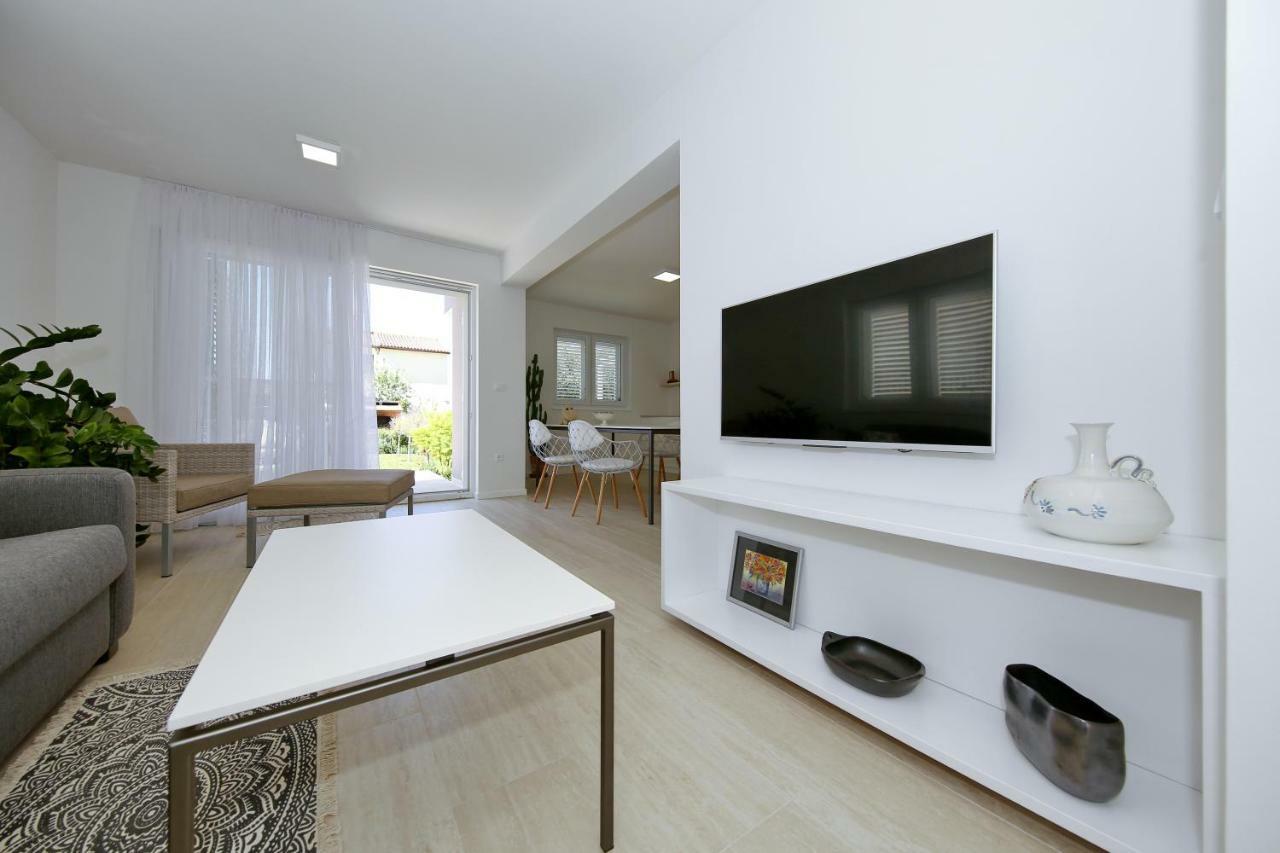 Valadar Apartments Privlaka  Eksteriør bilde